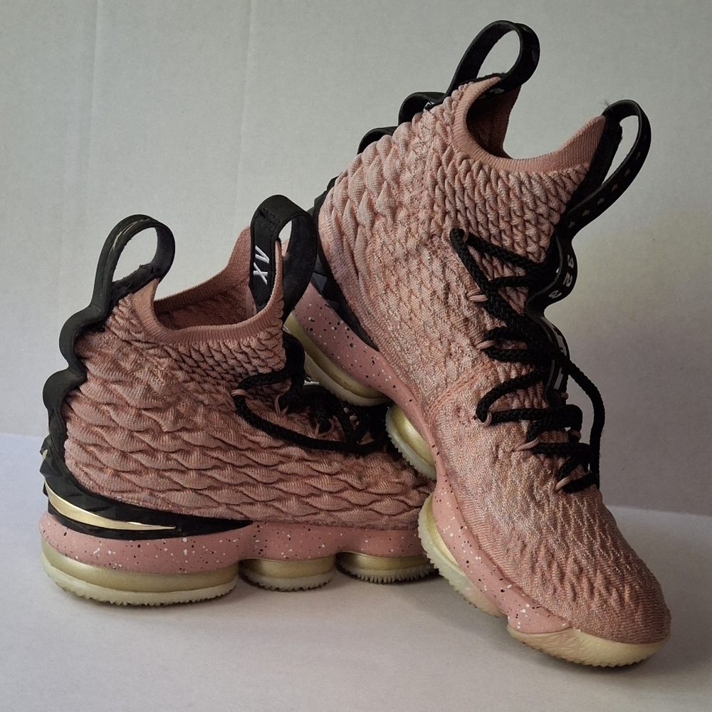 Nike LeBron